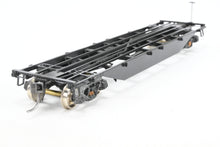 Load image into Gallery viewer, HO Brass Cascade Models NP - Northern Pacific Flat Car Nos. 200100-200274 w/o Decking Custom Painted Unlettered
