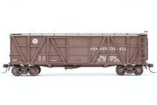 Load image into Gallery viewer, HO Brass NJ Custom Brass PRR - Pennsylvania Railroad X-23 Wood Boxcar Custom Painted No. 562473
