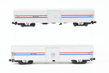 Load image into Gallery viewer, N Kato 106-3503 Amtrak Material Handling Car 2-Pack Phase III Set C-1 Nos. 1524 and 1547
