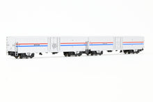 Load image into Gallery viewer, N Kato 106-3503 Amtrak Material Handling Car 2-Pack Phase III Set C-1 Nos. 1524 and 1547

