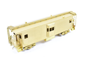 HO Brass Oriental Limited GN - Great Northern Bay Window Caboose