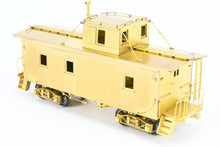 Load image into Gallery viewer, HO Brass OMI - Overland Models, Inc. Soo Line "Shorty" Wood Sheath Caboose w/ Truss Rod Underframe Nos. 199 &amp; 235
