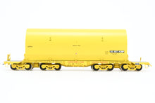 Load image into Gallery viewer, HO Brass CON OMI - Overland Models, Inc. UP - Union Pacific NASA Shuttle Solid Rocket Motor Rail Car Factory Painted No. 50028
