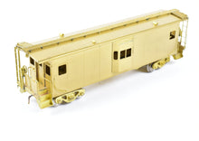 Load image into Gallery viewer, HO Brass Oriental Limited GN - Great Northern Bay Window Caboose
