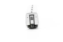 Load image into Gallery viewer, N Kato 156-0956 Amtrak Viewliner II Baggage Car No. 61058 Phase III
