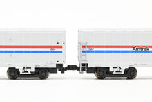 Load image into Gallery viewer, N Kato 106-3503 Amtrak Material Handling Car 2-Pack Phase III Set C-1 Nos. 1524 and 1547
