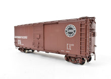 Load image into Gallery viewer, HO Brass CIL - Challenger Imports SP - Southern Pacific Class B-50-12-A Steel Side Rebuilt Box Car Factory Painted No. 27117
