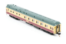 Load image into Gallery viewer, N Microtrains Line Napa Valley Wine Train 4-Pack w/Bonus FT Powered A-unit
