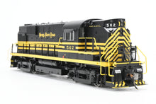 Load image into Gallery viewer, HO Rapido Trains, Inc. NKP - Nickel Plate Road ALCO RS-11 FP #562
