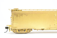 Load image into Gallery viewer, HO Brass WP Car Corp. PFE - Pacific Fruit Express Express Reefer 1950s Version
