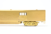 Load image into Gallery viewer, HO Brass NPP - Nickel Plate Products MILW - Milwaukee Road Hiawatha Baggage Express Car
