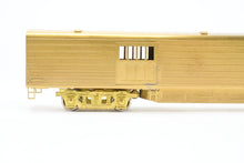 Load image into Gallery viewer, HO Brass NPP - Nickel Plate Products MILW - Milwaukee Road Hiawatha Baggage Express Car
