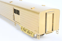 Load image into Gallery viewer, HO Brass NPP - Nickel Plate Products MILW - Milwaukee Road Hiawatha Baggage Express Car
