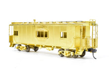 Load image into Gallery viewer, HO Brass OMI - Overland Models, Inc. IT - Illinois Terminal Bay Window Caboose #980-989

