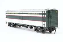 Load image into Gallery viewer, O Brass Sunset Models Third Rail REA - Railway Express Agency 54' Reefer Factory Painted No. 6100
