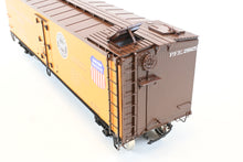Load image into Gallery viewer, Gauge 1 - 1:32nd Scale Brass PSC - Precision Scale Co. PFE - Pacific Fruit Express 401' Wood Refrigerator R-30-12 Factory Painted No. 29925
