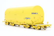 Load image into Gallery viewer, HO Brass CON OMI - Overland Models, Inc. UP - Union Pacific NASA Shuttle Solid Rocket Motor Rail Car Factory Painted No.50031
