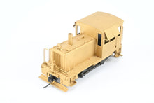 Load image into Gallery viewer, HOn3 Brass Westside Model Co. D&amp;RGW - Denver &amp; Rio Grande Western Diesel Switcher #50
