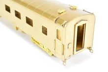 Load image into Gallery viewer, HO Brass Oriental Limited NP - Northern Pacific North Coast Limited Sleeper #350 w/o Skirts
