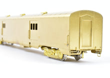 Load image into Gallery viewer, HO Brass Oriental Limited NP - Northern Pacific North Coast Limited #400 Water Baggage Car with Skirts
