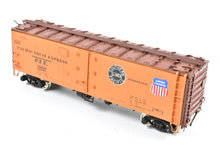 Load image into Gallery viewer, HO Brass CON CIL - Challenger Imports PFE - Pacific Fruit Express R-40-25 Refrigerator Car FP #2600
