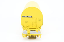 Load image into Gallery viewer, HO Brass CON OMI - Overland Models, Inc. UP - Union Pacific NASA Shuttle Solid Rocket Motor Rail Car Factory Painted No.50031
