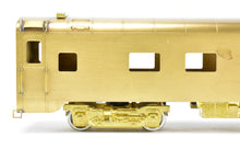 Load image into Gallery viewer, HO Brass Oriental Limited NP - Northern Pacific North Coast Limited Sleeper #350 w/o Skirts
