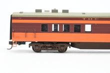 Load image into Gallery viewer, HO Brass NPP - Nickel Plate Products MILW - Milwaukee Road Hiawatha 2-Car Set Dining Car and Parlor Car Custom Painted /Upgraded Walthers Trucks
