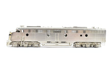 Load image into Gallery viewer, HO Brass Oriental Limited CB&amp;Q - Burlington Route EMD E8A 2250 HP Factory Plated
