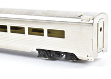 Load image into Gallery viewer, HO Brass Soho SP - Southern Pacific 204&#39; Three Unit Articulated Diner Corrugated Sided
