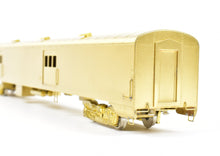 Load image into Gallery viewer, HO Brass Oriental Limited NP - Northern Pacific North Coast Limited Water Baggage Car w/o Skirts
