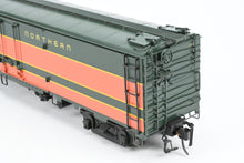 Load image into Gallery viewer, O Brass Sunset Models Third Rail GN - Great Northern REA - Railway Express Agency 54' Reefer Factory Painted No. 2249
