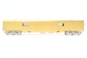 HO Brass Oriental Limited GN - Great Northern Streamlined "Empire Builder" 262 Baggage Skirted