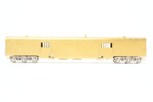 HO Brass Oriental Limited GN - Great Northern Streamlined "Empire Builder" 262 Baggage Skirted