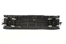 Load image into Gallery viewer, Gauge 1 - 1:32nd Scale Brass PSC - Precision Scale Co. B&amp;O - Baltimore &amp; Ohio 40’ 50-Ton Boxcar Factory Painted No. 466096
