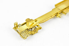 Load image into Gallery viewer, HO Brass OMI - Overland Models, Inc. Various Roads TTX - Trailer Train Thrall Front Runner 50&#39; TOFC Car TTUX 121046 w/National Unitruck
