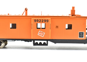 HO Brass OMI - Overland Models, Inc. MILW - Milwaukee Road Bay Window Long Caboose Pro-Painted