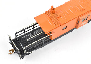 HO Brass OMI - Overland Models, Inc. MILW - Milwaukee Road Bay Window Long Caboose Pro-Painted