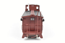 Load image into Gallery viewer, HO Brass CIL - Challenger Imports CB&amp;Q - Burlington Route Wood Waycar 30 ft. Class NE-6 FP No. 14433
