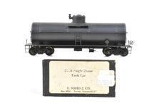 Load image into Gallery viewer, HO Brass S. Soho &amp; Co. Various Roads 1920 Single Dome Tank Car Factory Painted Black
