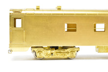 Load image into Gallery viewer, HO Brass Oriental Limited NP - Northern Pacific North Coast Limited Sleeper Observation #390 w/o Skirts
