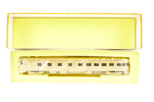 Load image into Gallery viewer, HO Brass Oriental Limited NP - Northern Pacific North Coast Limited Sleeper Observation #390 w/o Skirts
