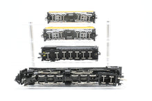 Load image into Gallery viewer, HO Brass CON OMI - Overland Models Inc. UP - Union Pacific 4-6-6-4 &quot;Challenger&quot; FP No. 3985 Excursion Version w/Two- Water Tenders Plus Tsunami DCC &amp; Sound
