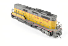 Load image into Gallery viewer, HO Brass Oriental Limited UP - Union Pacific EMD GP9 1750 HP Cabless B-Unit CP and Weathered #148B
