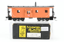 Load image into Gallery viewer, HO Brass NPP - Nickel Plate Products MILW - Milwaukee Road Smooth Side Bay Window Caboose Custom Painted No. 992183 w/ Upgraded Lines West Trucks
