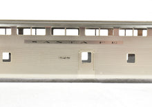 Load image into Gallery viewer, HO Brass Hi-Country Brass ATSF - Santa Fe 500 Series High-Level Transition Chair Car No. 528
