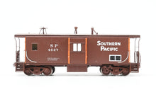 Load image into Gallery viewer, HO Brass OMI - Overland Models, Inc. SP - Southern Pacific C 50-7 Bay Window Caboose #4600-4649 Custom Painted No. 4627
