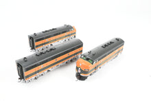 Load image into Gallery viewer, HO Athearn Genesis GN - Great Northern EMD F3-A/F3-B/F3-A Phase II Passenger Set Factory Decorated &quot;Empire Builder&quot; Scheme
