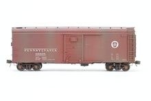Load image into Gallery viewer, HO Brass Railworks PRR - Pennsylvania Railroad X-31 40' Round Roof Box Car Custom Painted &amp; Weathered No. 688808
