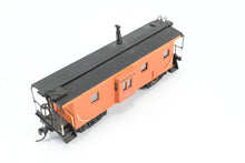 Load image into Gallery viewer, HO Brass NPP - Nickel Plate Products MILW - Milwaukee Road Bay Window Caboose Custom Painted No. 992012
